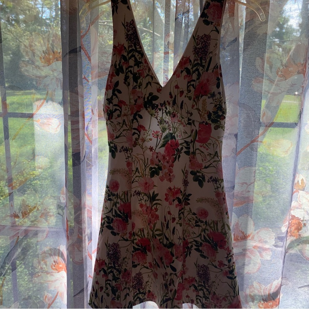 floral small-medium dress 😊🌸